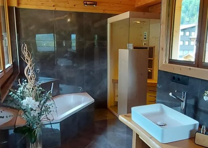 Lessner 로이타쉬