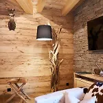 Lessner Apartment *